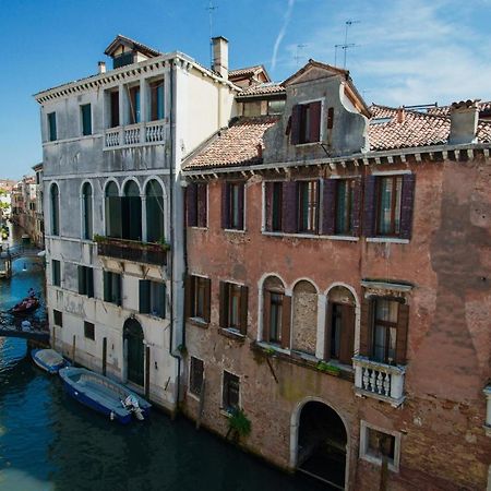 CA ZULIAN amazing canal view apartment Venezia Esterno foto
