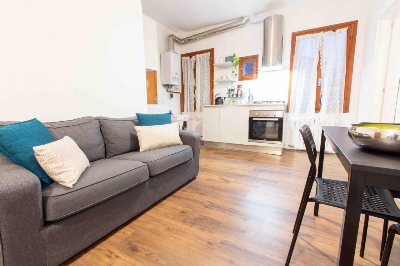 CA ZULIAN amazing canal view apartment Venezia Esterno foto